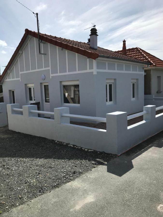 Villa Proche Mer St Martin De Brehal ภายนอก รูปภาพ